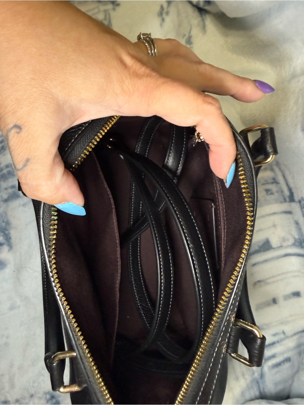 Coach New York Black Pebbled Leather medium Rowan with gold hardware - Picture 6 of 7